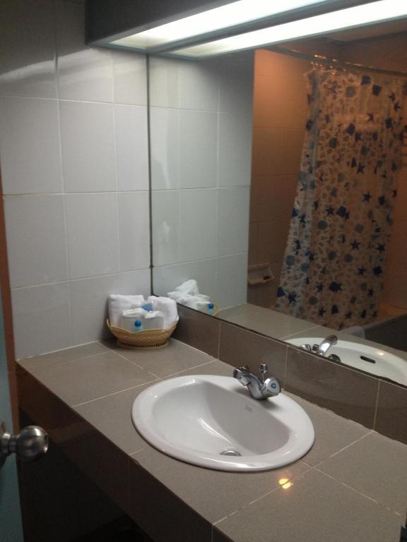 Sinthavee Hotel Phuket Habitación foto